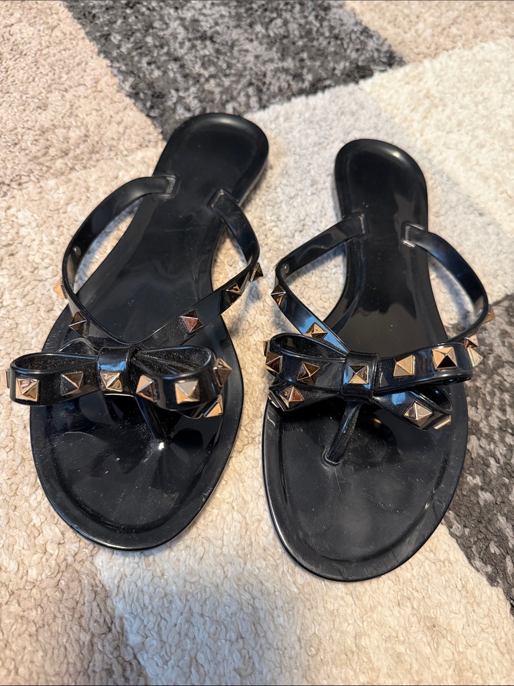 Flip flops, black jelly with bow, gold studded, size 8 (see description!) EUC!